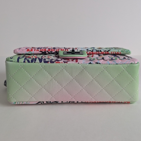 Boutique Quilted Graffiti Print Shoulder Bag Structured Crossbody w/ Chain Strap - Picture 7 of 16